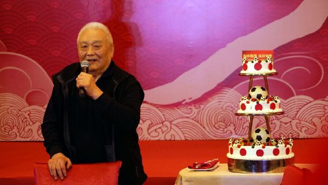 免费亚洲一区二区
